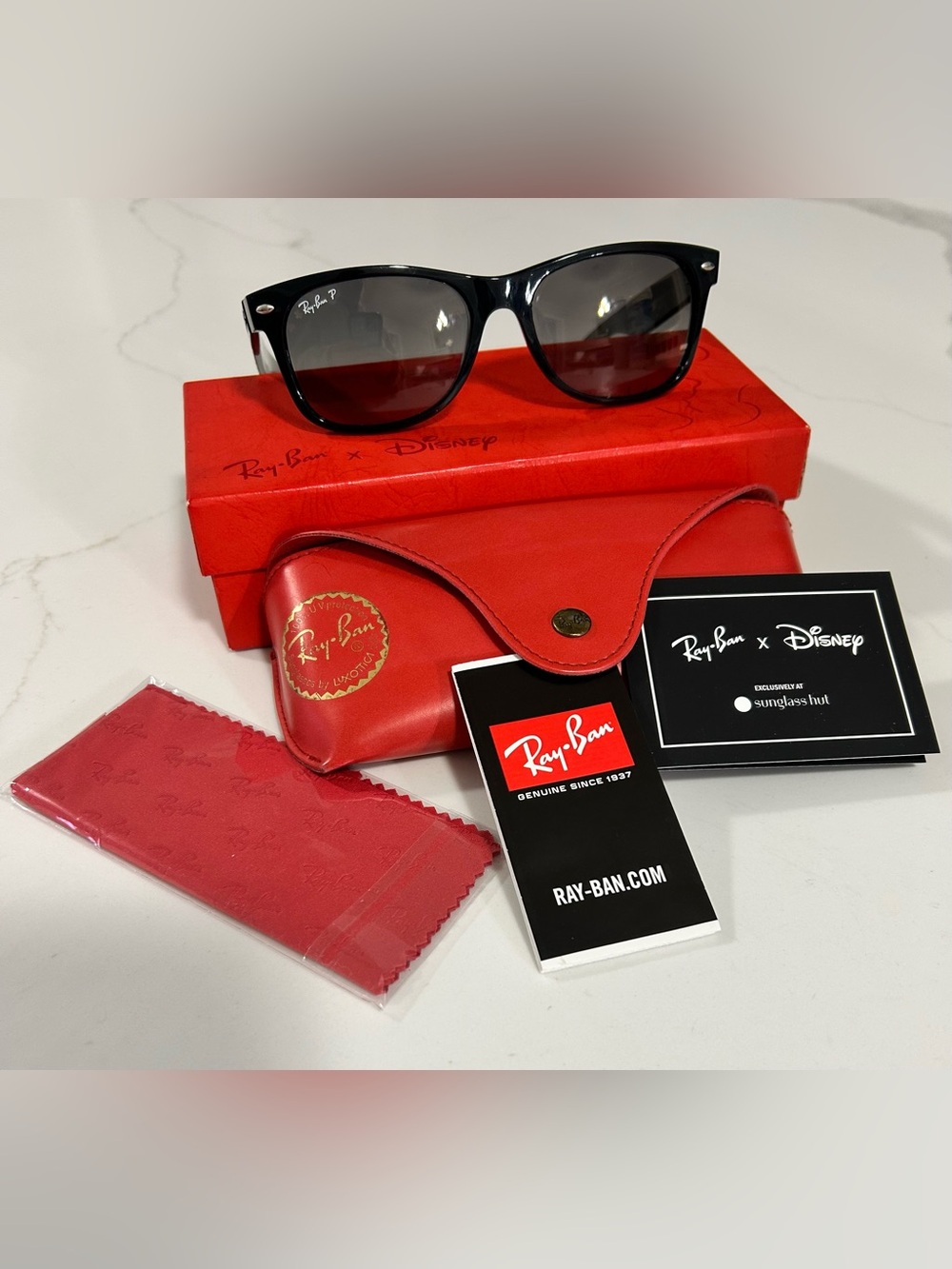 Limited Edition Ray-Ban × Disney
"Mickey Mouse True Original" Wayfare J18